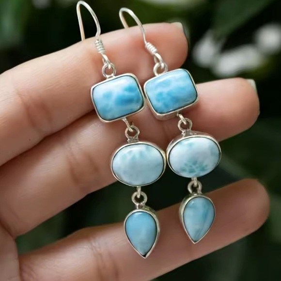 Vintage Blue Stone Dangle Earrings - Picture 3 of 8